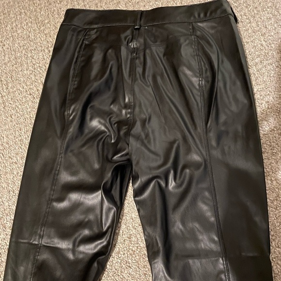 Womens Guess pants - Picture 3 of 7